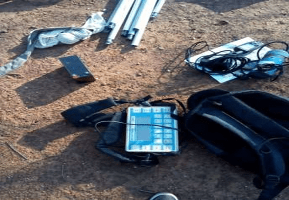 Mineral exploration surveying instrument